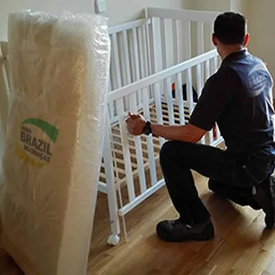 Serviço de montagem e desmontagem de móveis inclusos na mudança